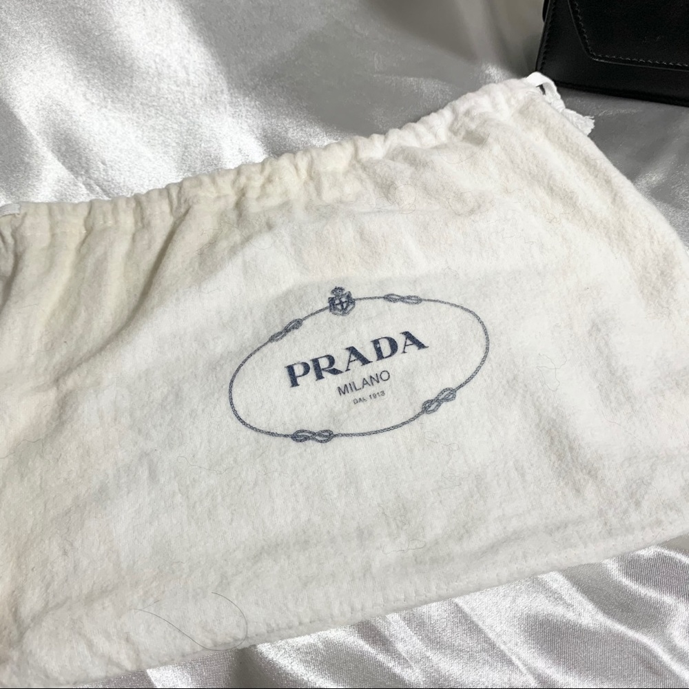 NEW✨Prada elektra clutch with chain - Picture 11 of 12